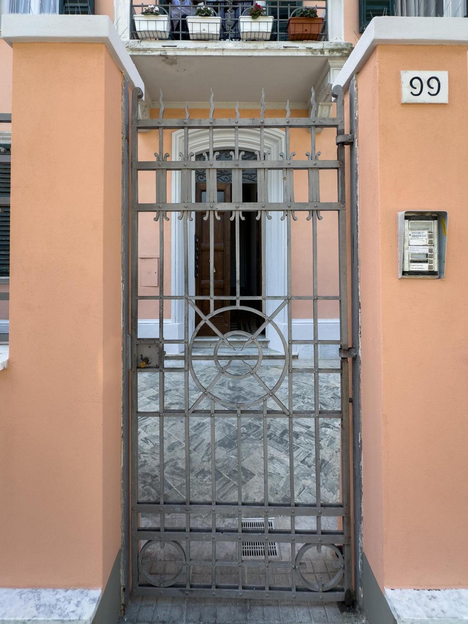 La Casa Di Eli Appartamenti Pise Extérieur photo